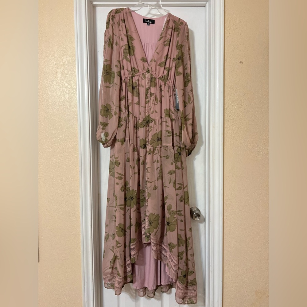 NWT LULUS BEAUTIFUL DRESS 😍